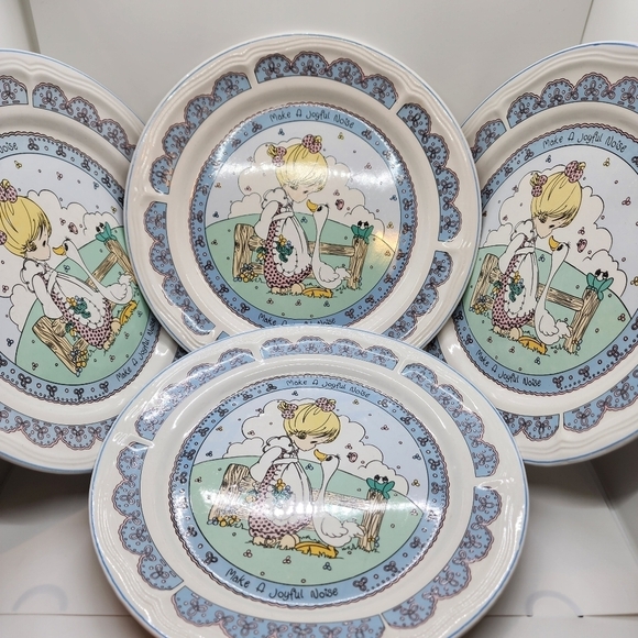 4 1992 Precious Moments 10.5" Collector Dinner Plates Lot of 4 - Picture 1 of 13